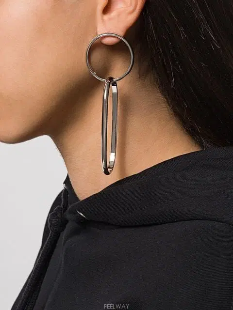 MM6 Maison Margiela  single layered earring