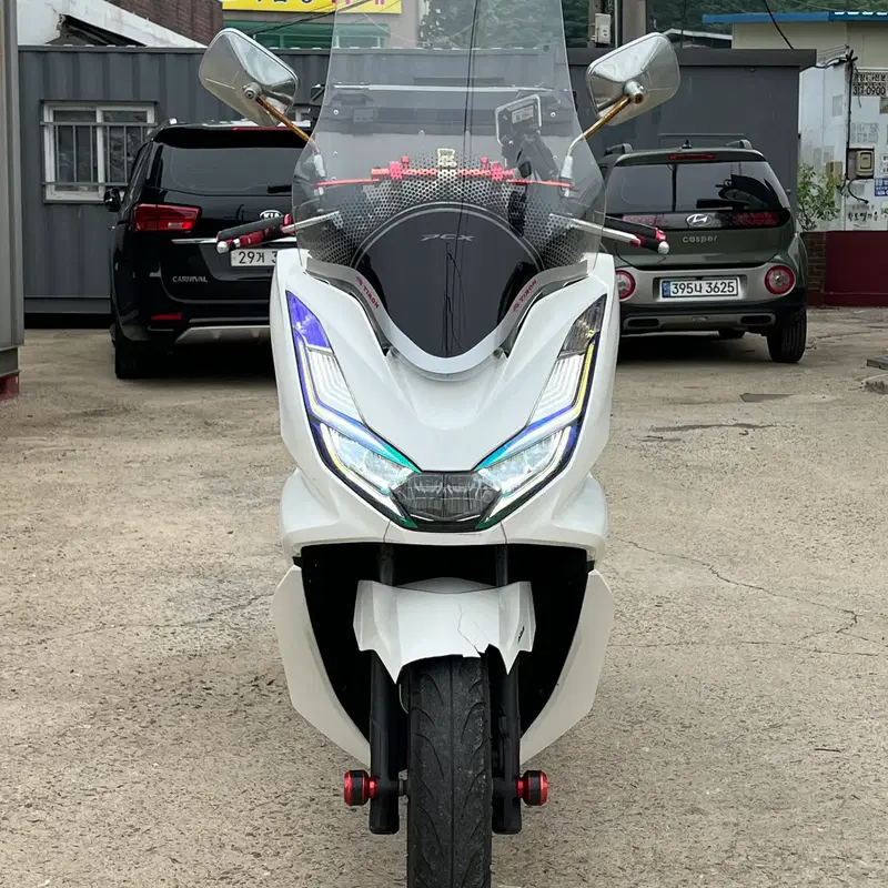 혼다 Pcx125 2만키로대 배달셋팅완료 저렴하게 판매합니다.