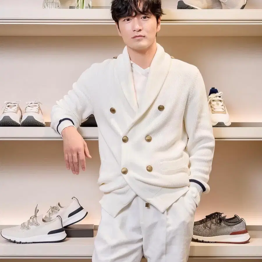 새상품) 브루넬로 쿠치넬리 24 f/w 금장 니트 가디건 자켓