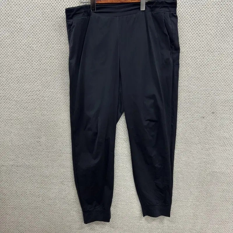 유니클로 여름 츄리닝바지 3XL H01792