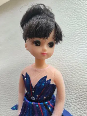 리카짱 인형 본체 피겨 스케이팅 의상