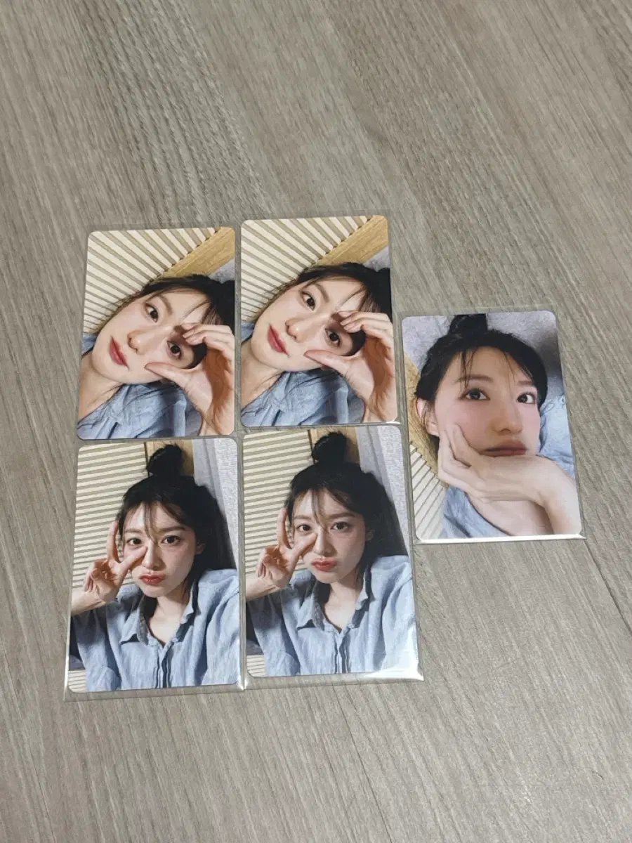 김지원 팬미팅 포카 판매