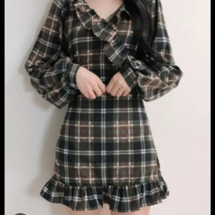 체크 프릴 원피스