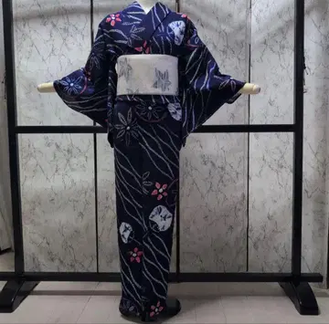 염색 유카타 네이비 컬러 꽃 부채 패턴