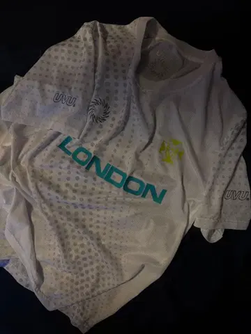 UVU LONDON running T