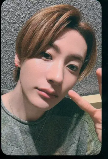 RIIZE MAKESTAR VC ANTON RIIZING The 1st Mini Album
