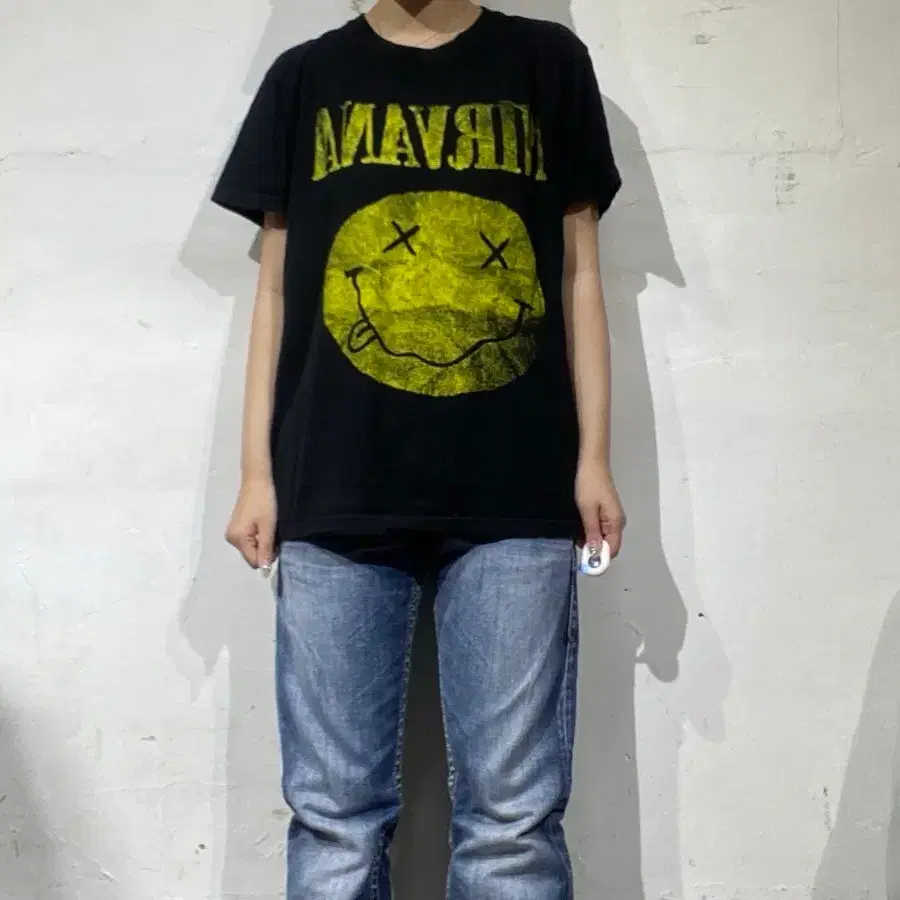 너바나 NIRVANA 스마일 로고 빈티지 밴드 티셔츠