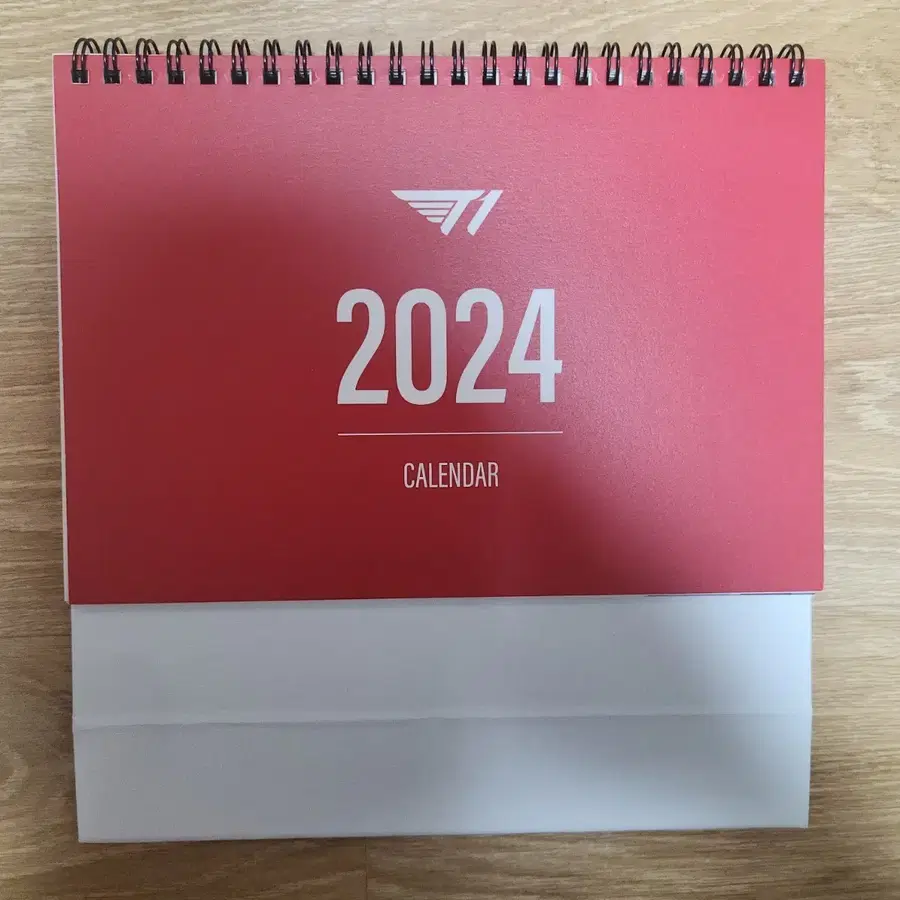 티원 2024 캘린더 팝니다
