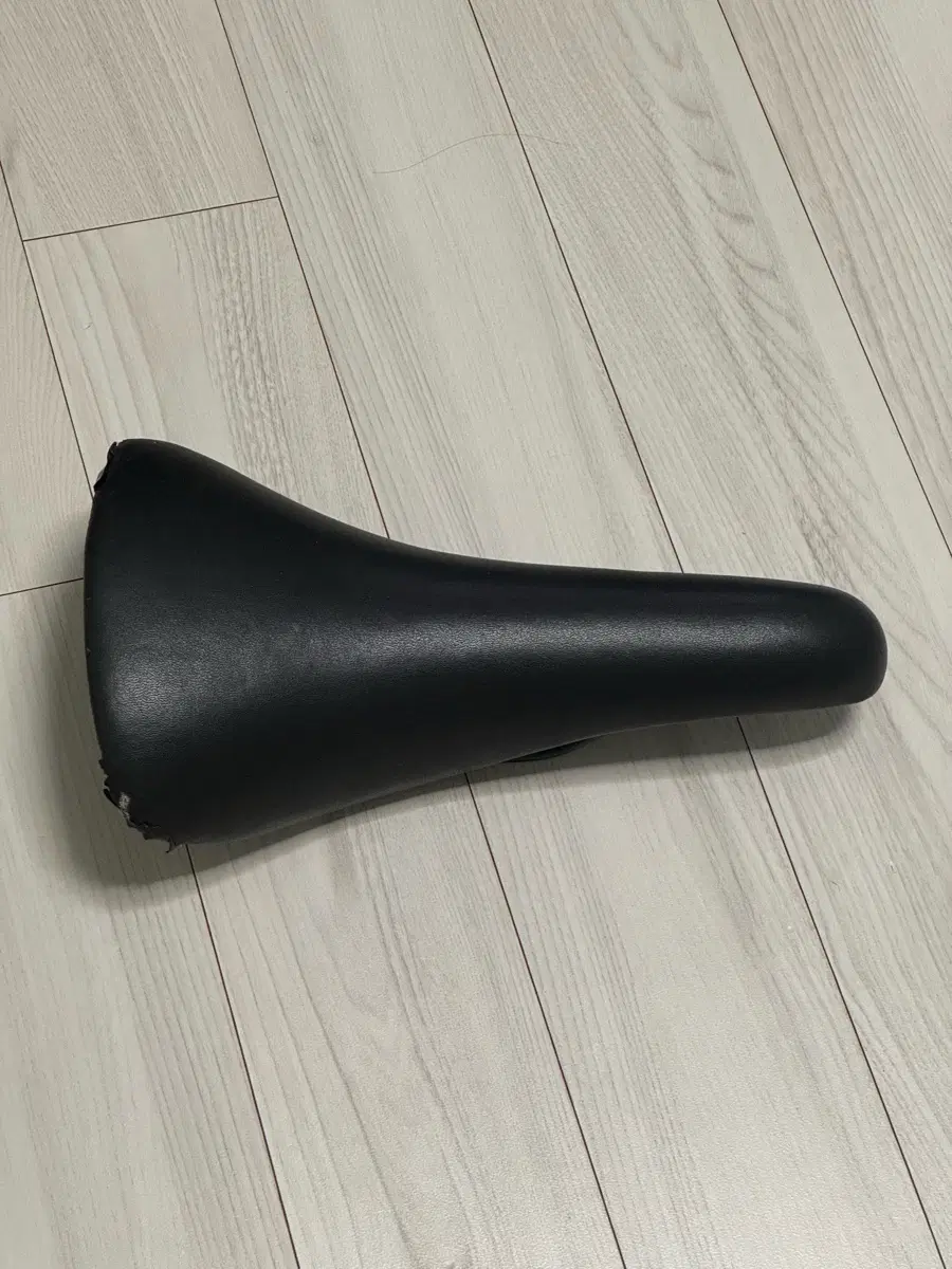 픽시 듣보안장 무료 [설명필독]                  산마르코안장피직안장카본안장크릿디