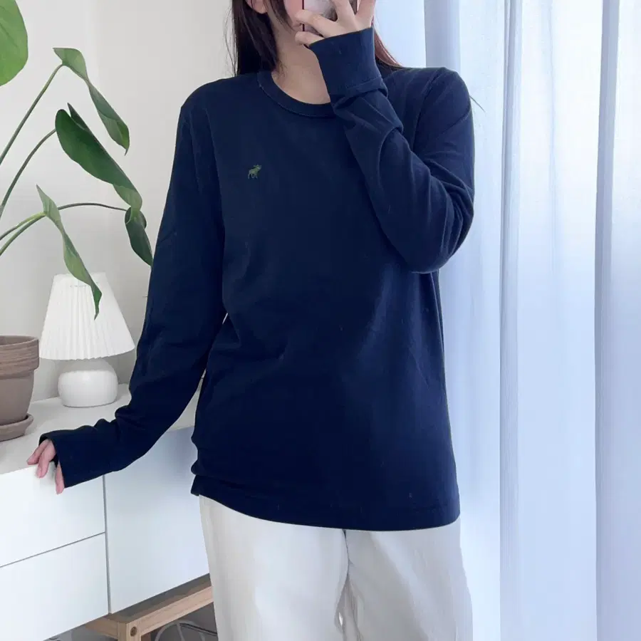아베크롬비 딥네이비 그린로고 롱 슬리브 [ M ]