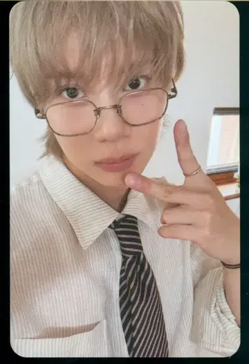 SHINee A JOINER'S DAY TAEMIN 2026 SEASON'S GREETINGS 2/8