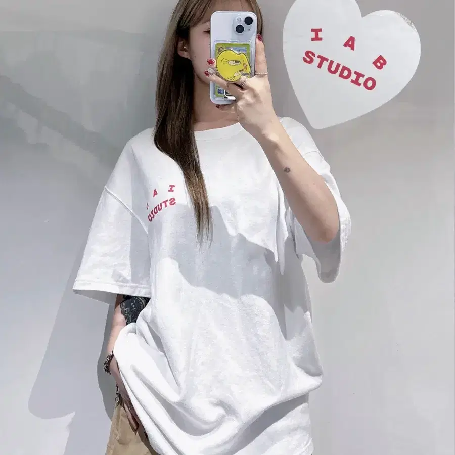 아이앱 화이트 반팔