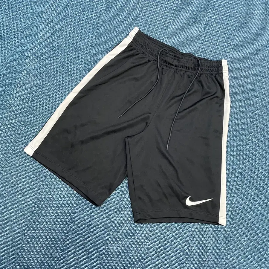 [S] 나이키 드라이핏 반바지 만원샵