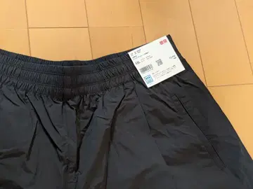 [미사용 새상품] UNIQLO 나일론 큐롯 기장 짧음 XXL 사이즈 블랙