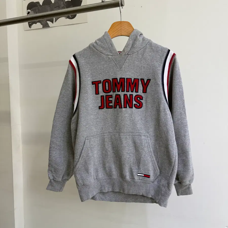 TOMMY JEANS (Made in USA) 후드