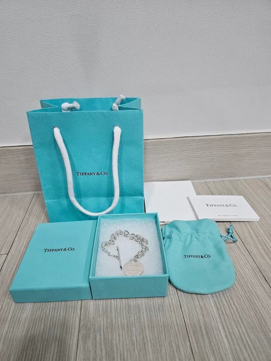정품 티파니앤코 러브스트럭 하트 체인 팔찌