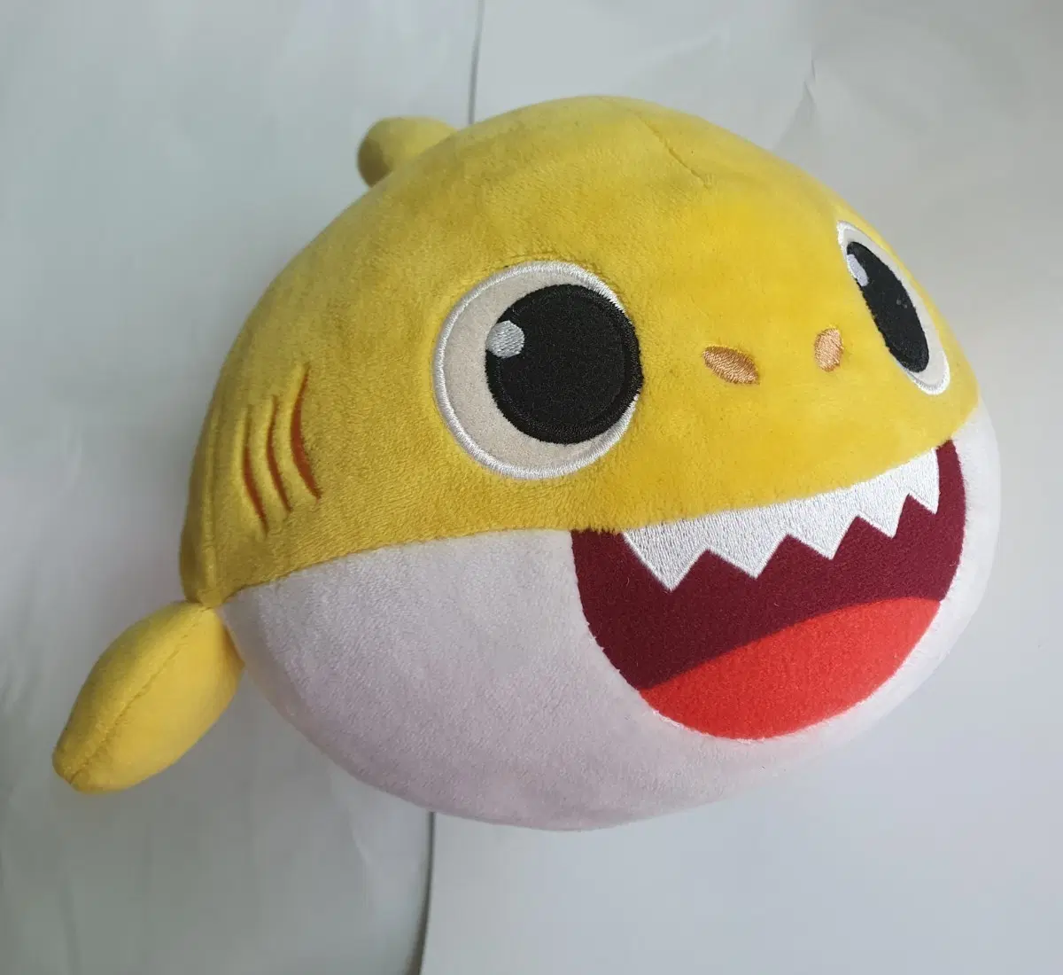 춤추는 아기상어 멜로디 인형