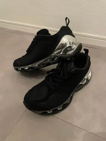 그라프 페이퍼 x 미즈노 WAVE PROPHECY