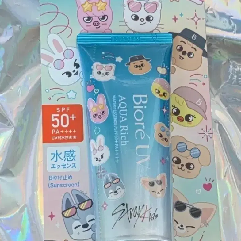 비오레 UV 아쿠아 리치 에센스 선크림 스트레이키즈 콜라보
