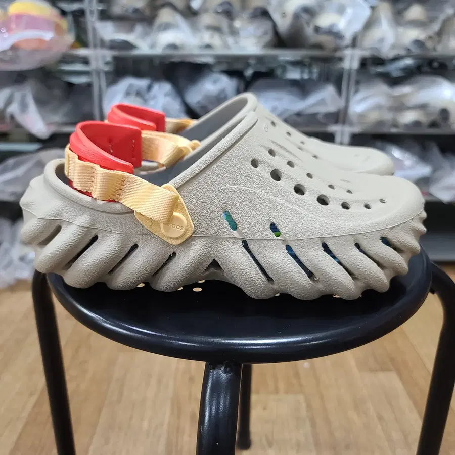 [크록스] ECHO CLOG BRK [230, 240, 250, 260, 265, 270, 280, 290] [207937-0IP]