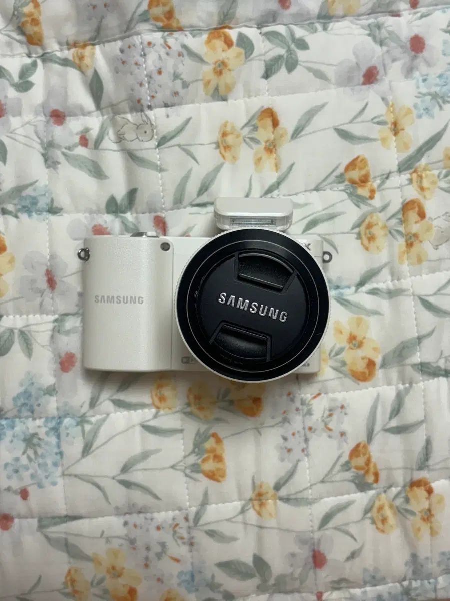 삼성 NX1000 미러리스 카메라