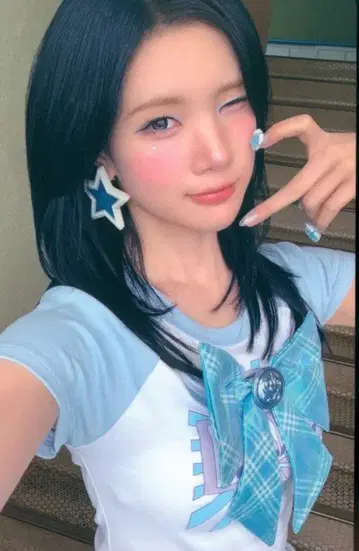 Hearts2Hearts HMV LD JUUN ICONIC HEART
