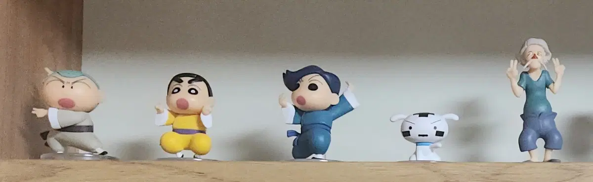 짱구 피규어 팝니다