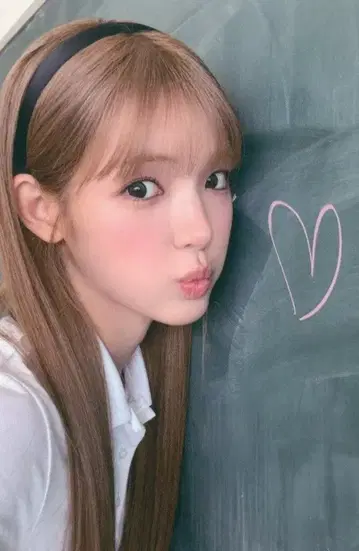 Hearts2Hearts 일반ver YUHA ICONIC HEART