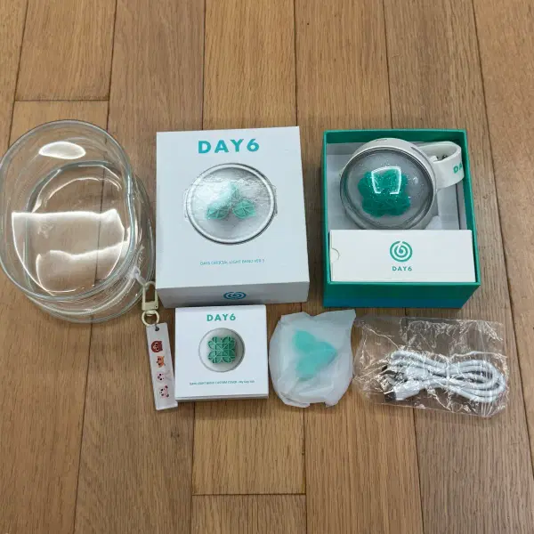 デイシックスマデウォッチプルバク+四葉クローバーカスタム