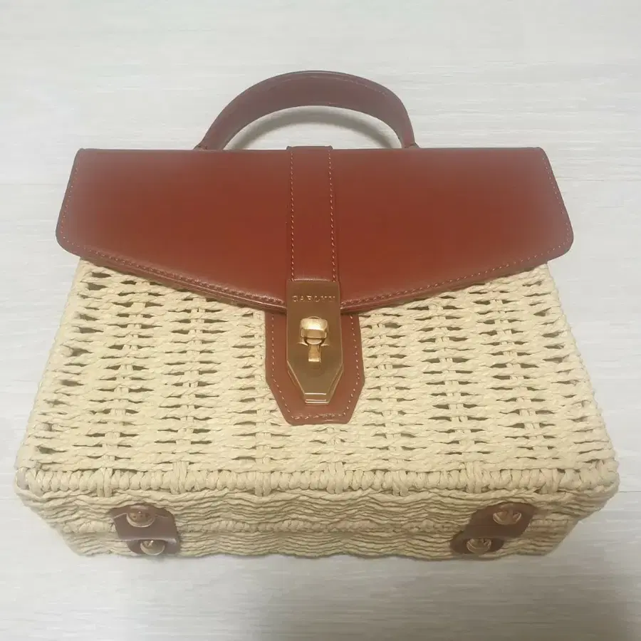 칼린 메디슨 라탄백