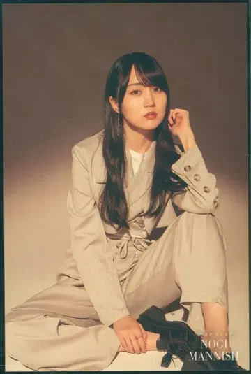 노기 BOX 노기자카적인 성인 여성 NOGI MANNISH 카키 하루카 엽서