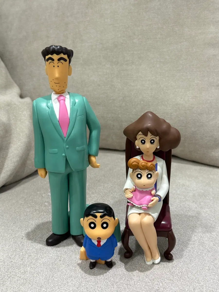 짱구 가족사진 피규어