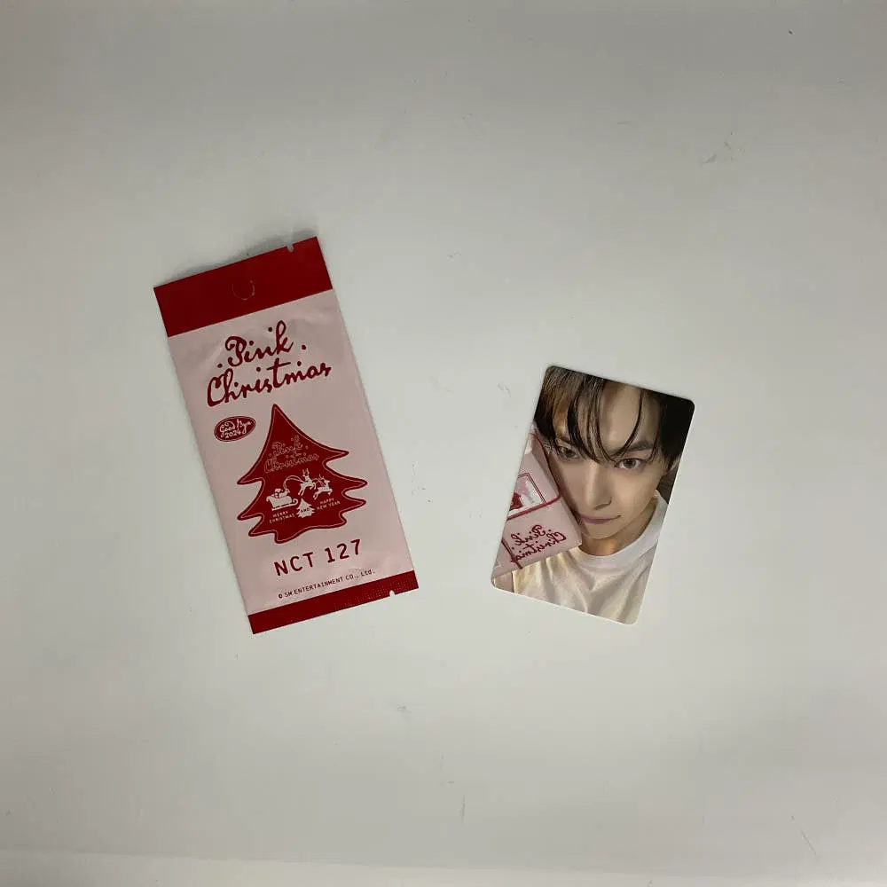 엔시티127 도영 2024 핑크 크리스마스 포토카드 포카1 NCT127 DOYOUNG 2024 PINK CHRISTMAS PHOTOCARD 1