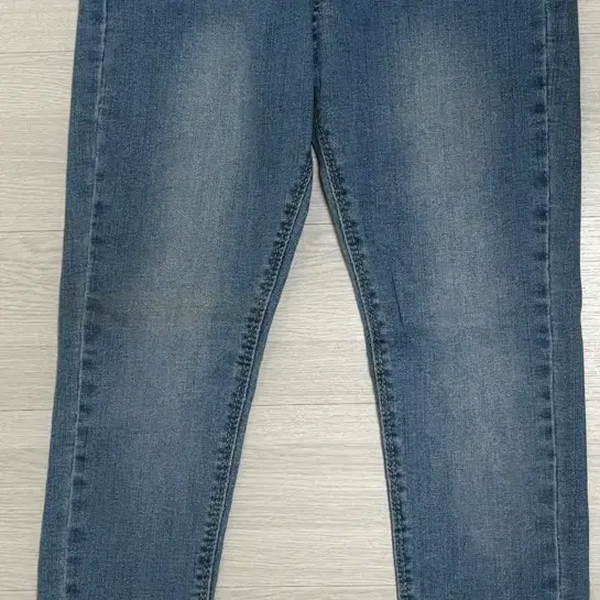 청바지 연청색 부츠컷 데님