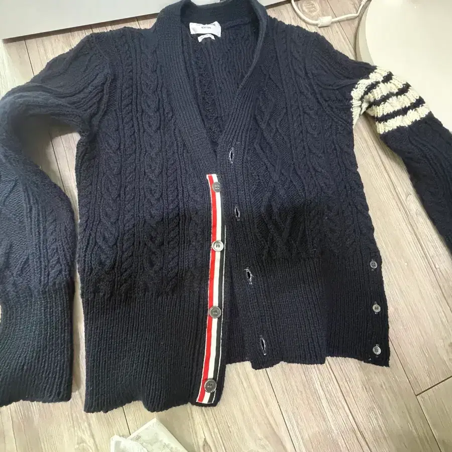 오케이몰 정품 톰브라운 네이비 아란 케이블 가디건