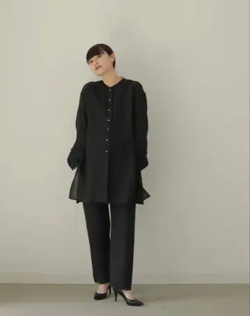 [ Hella/헤라 ] TWEEDY PANTS
