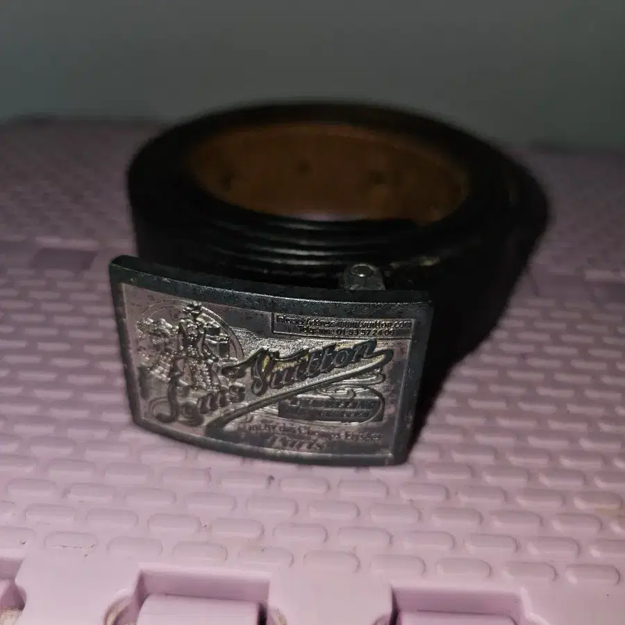 루이비통 Traveling Requisites 은장 가죽 벨트