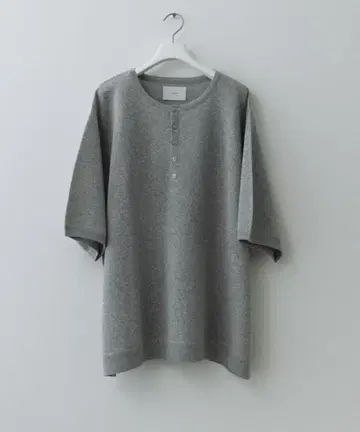 remer loose fine gauge henley neck Tee