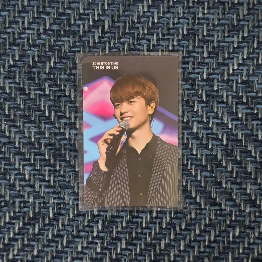 비투비 육성재 콘서트 포카