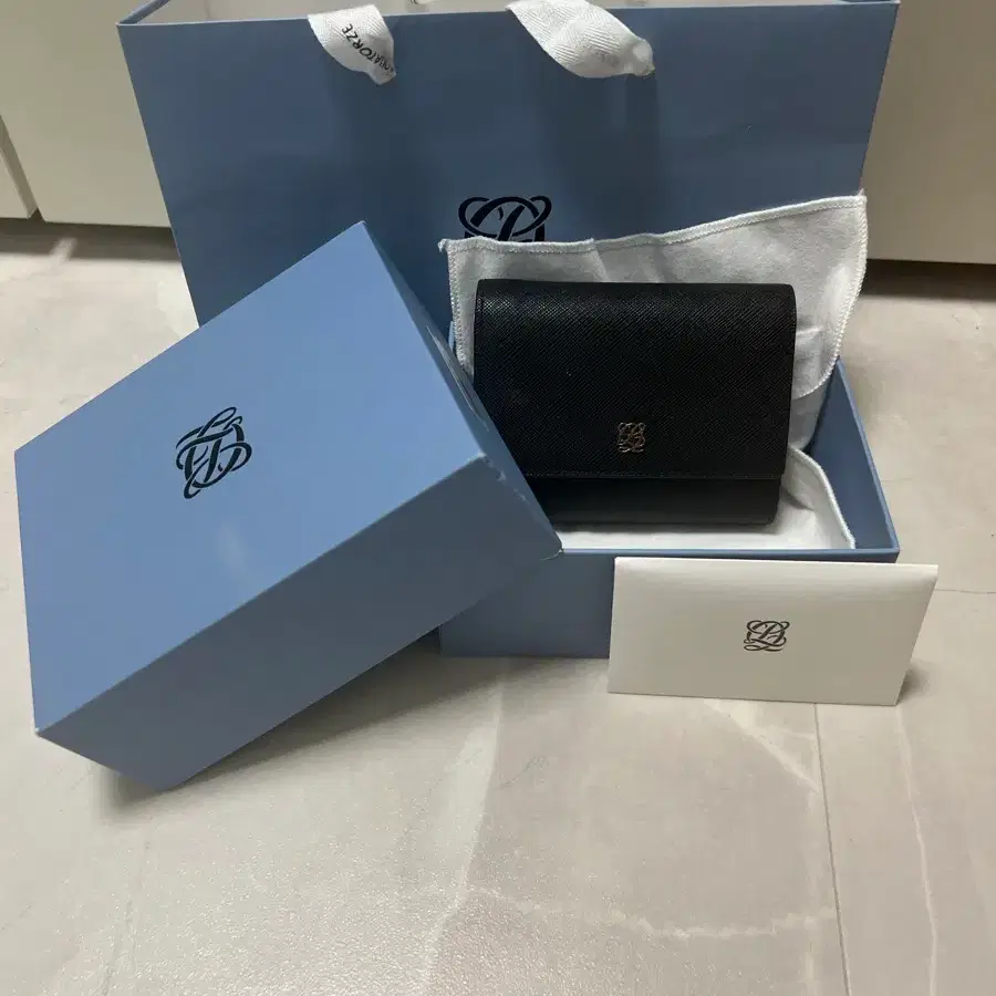 루이가또즈 블랙 반지갑 새상품