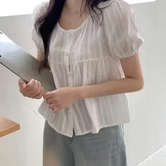 에겐 반팔 블라우스