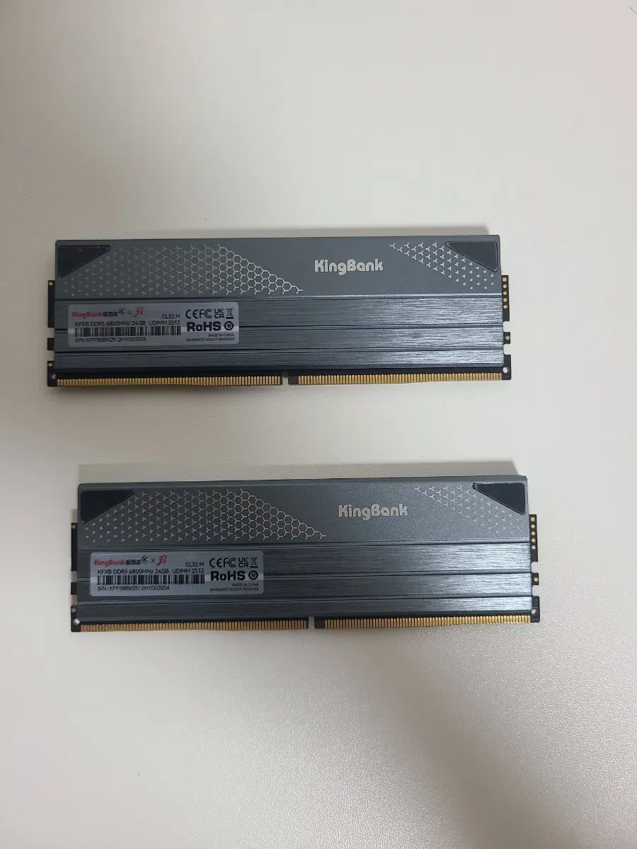 킹뱅크 DDR5 4800MHz 24GB 2개 팝니다