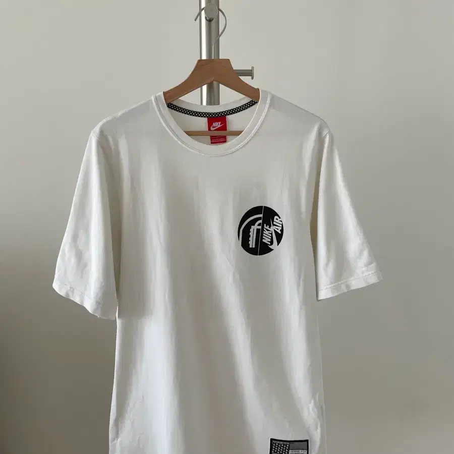 나이키(NIKE) 반팔 티셔츠