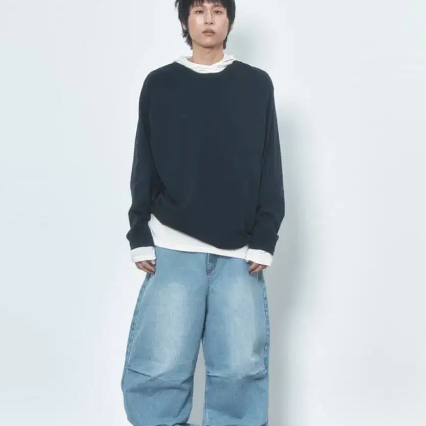 러드 와이드 프론트 턱 데님 라이트 블루