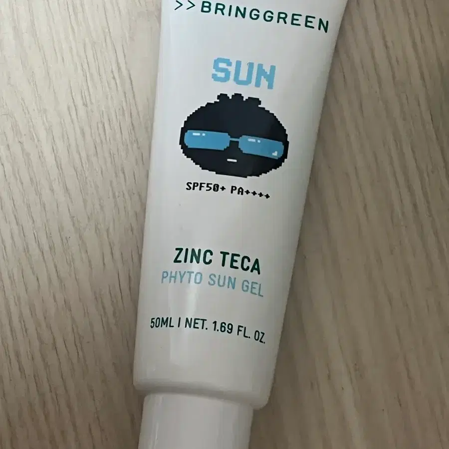 브링그린 징크 테카 피토 선 젤 SPF50+ PA+++ 안경만두