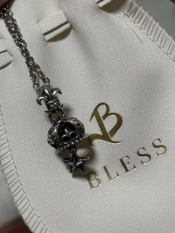 BLESS 목걸이