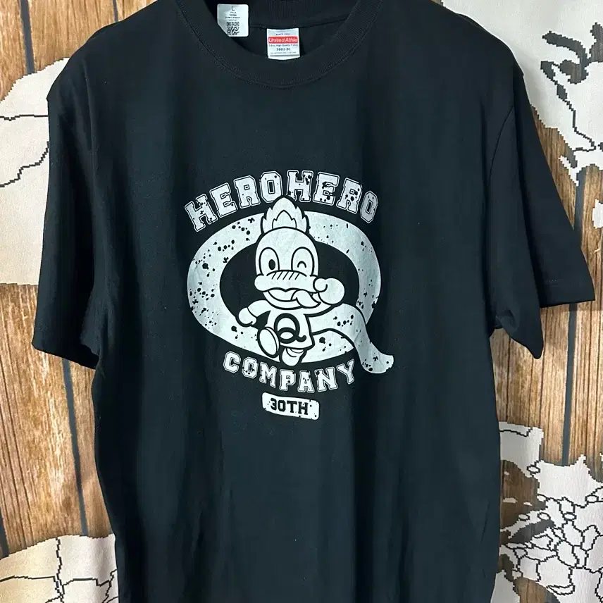 HERHERO 30주년 캐릭터 빅로고 일본 빈티지 반팔티 L