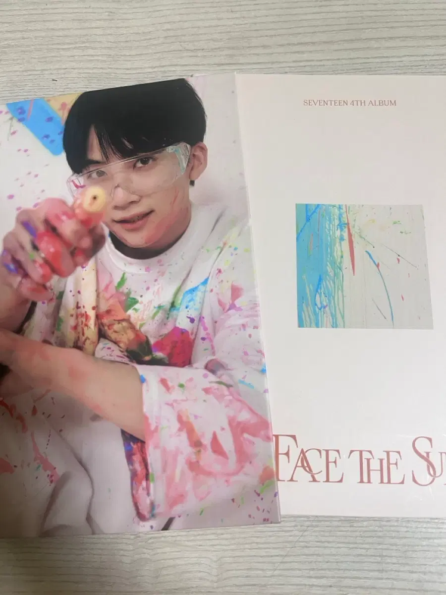 세븐틴 페더썬 캐럿반