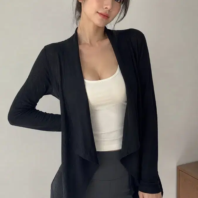 꼼뜨와 데 꼬또니에 블랙 오픈형 롱가디건