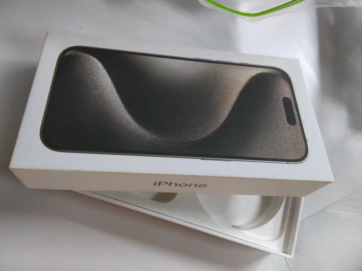 아이폰 15 Pro 256GB 화이트티타늄